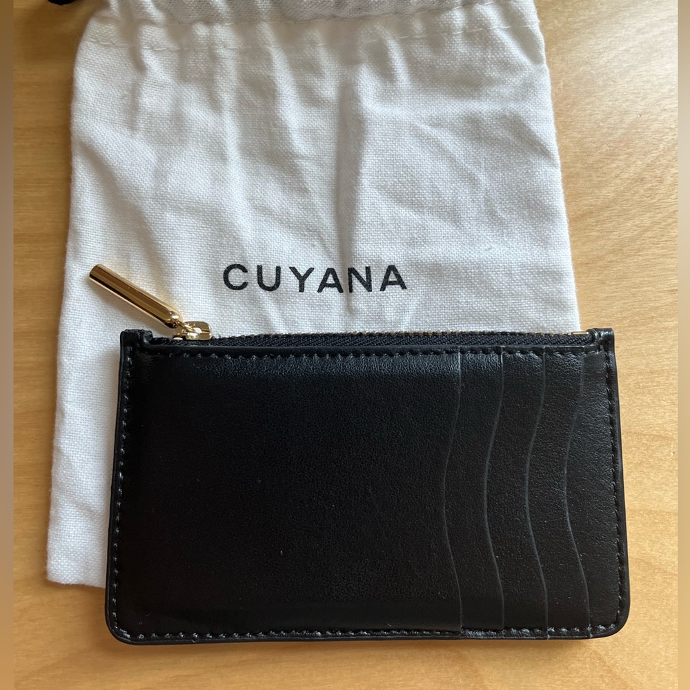 Cuyana zip cardholder